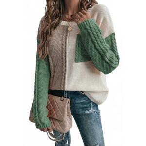 NEW LOVESOFT patched pocket drop shoulder sweater in white/ green